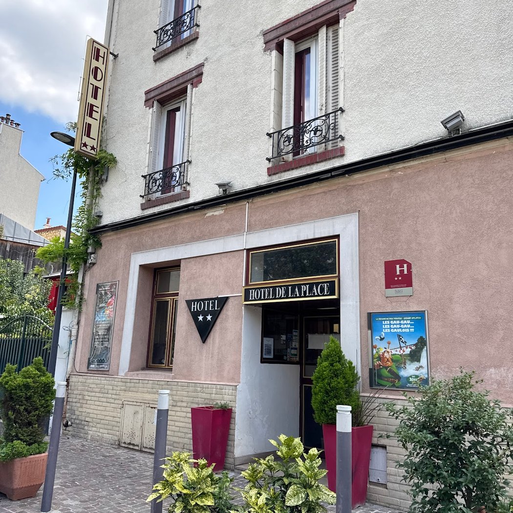 hôtel de la place 1
